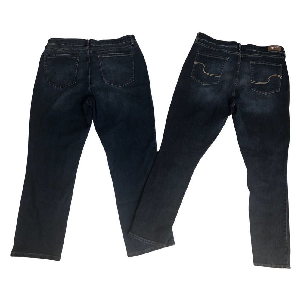 Levi’s Strauss Signature and Wonderly Jeans Size 16 Blue Denim Lot of 2
